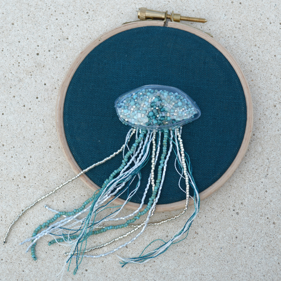 méduse broderie main